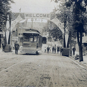 Lehigh Valley Transit trolley in lower Slatington